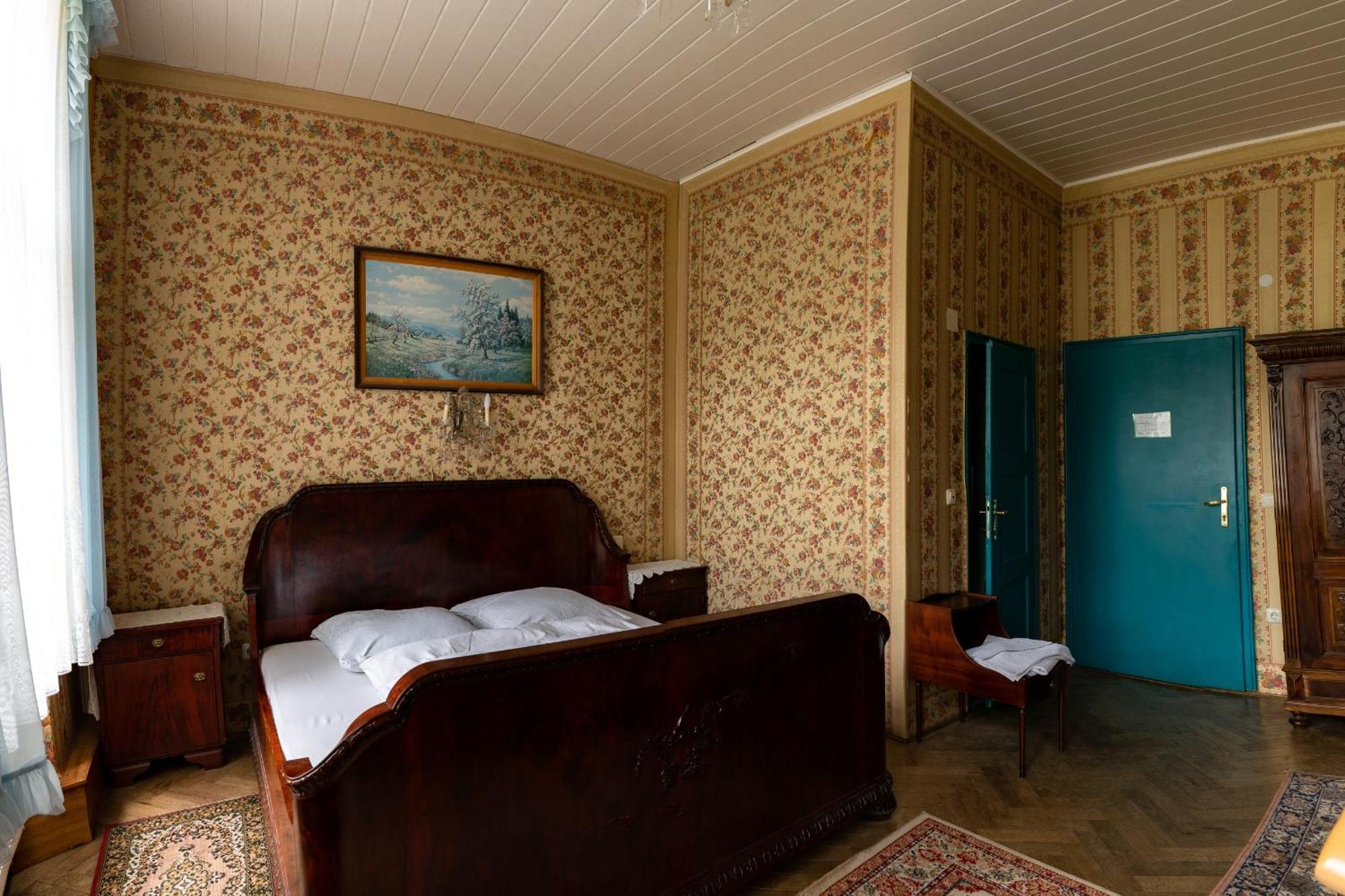 Pension Zamek Rudnik Exterior photo