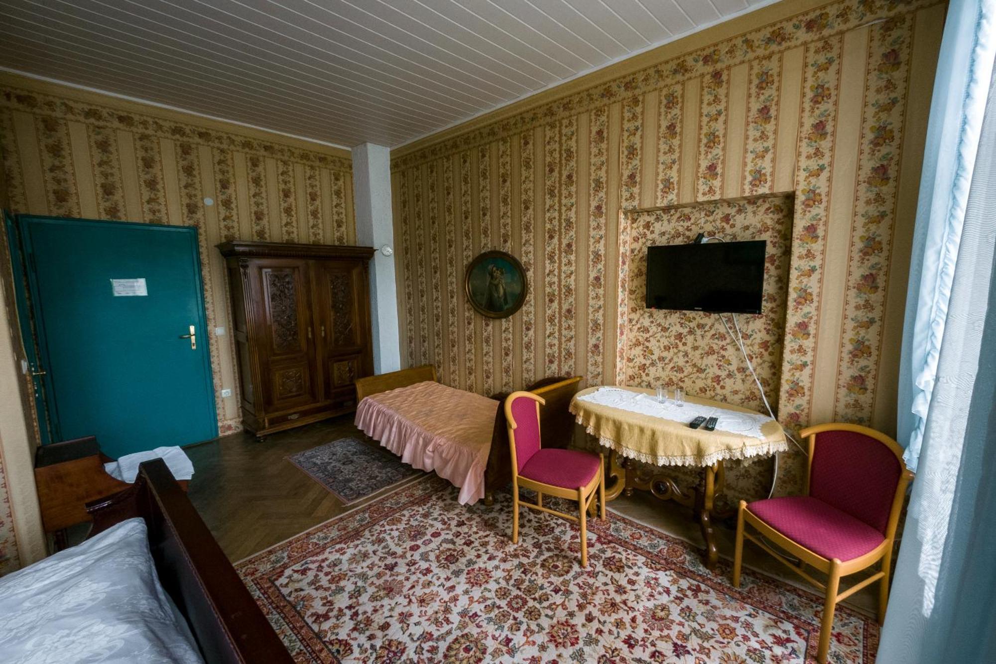 Pension Zamek Rudnik Exterior photo